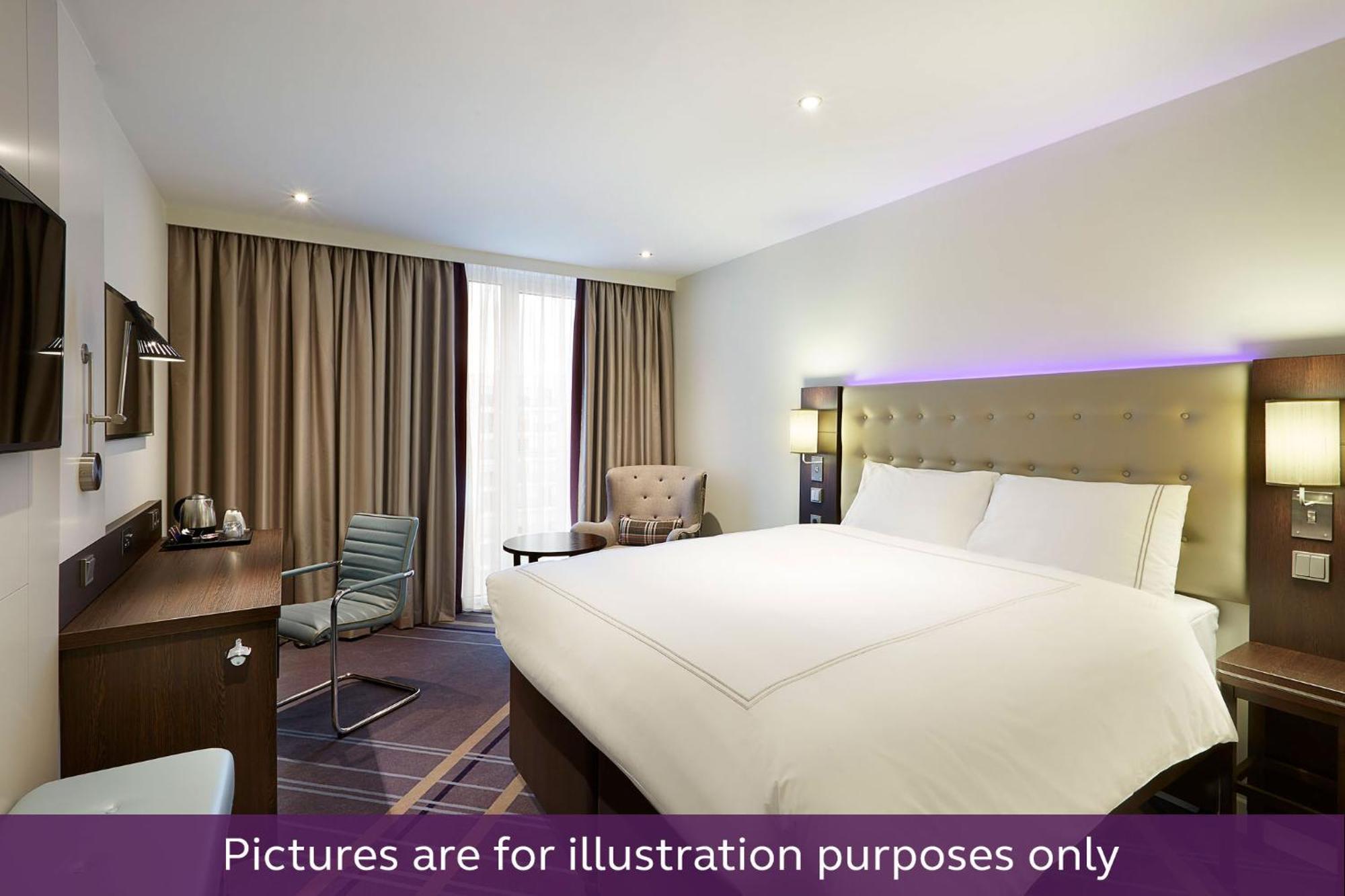 Premier Inn Luebeck City Centre Ngoại thất bức ảnh