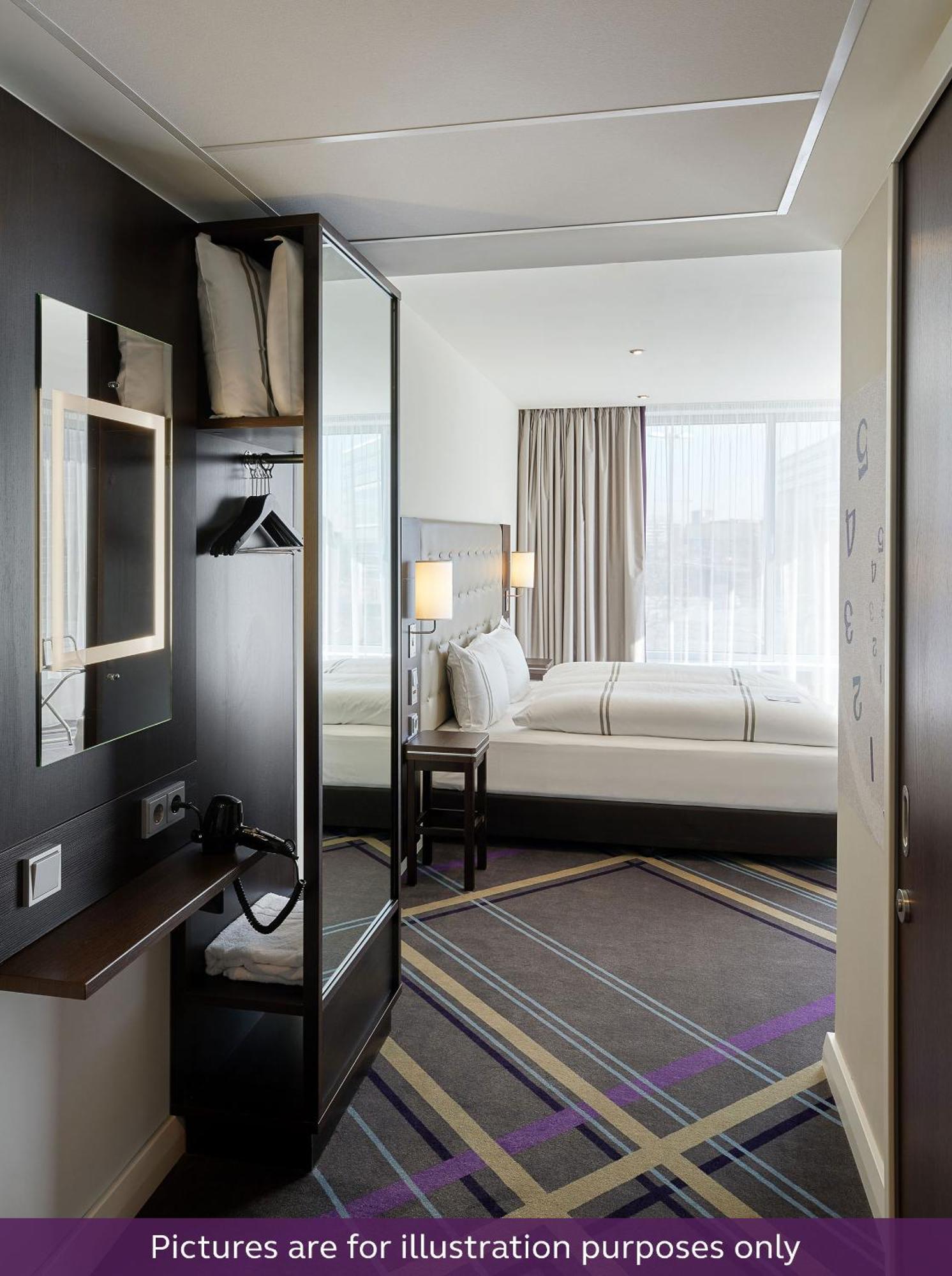 Premier Inn Luebeck City Centre Ngoại thất bức ảnh
