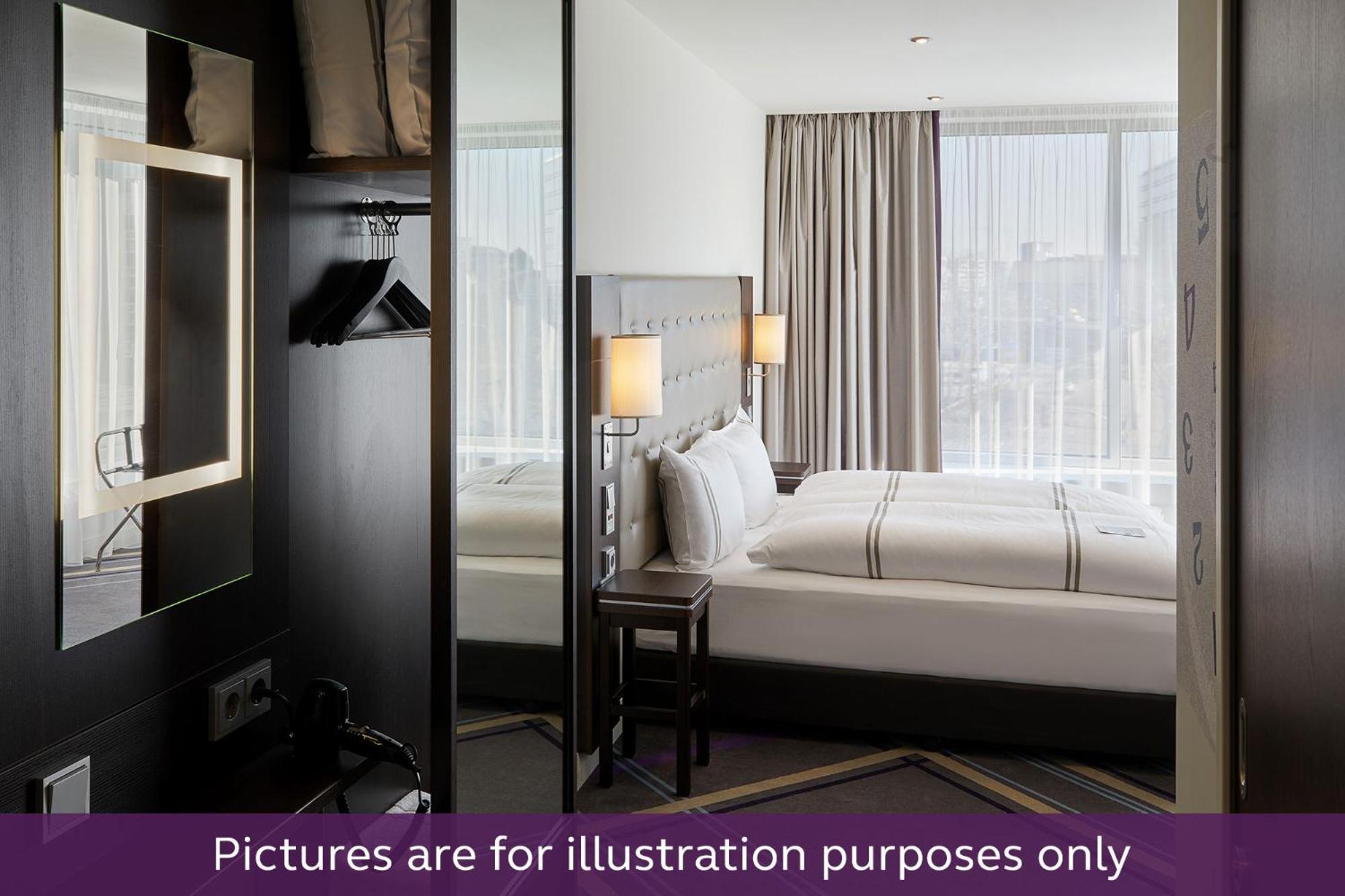 Premier Inn Luebeck City Centre Ngoại thất bức ảnh