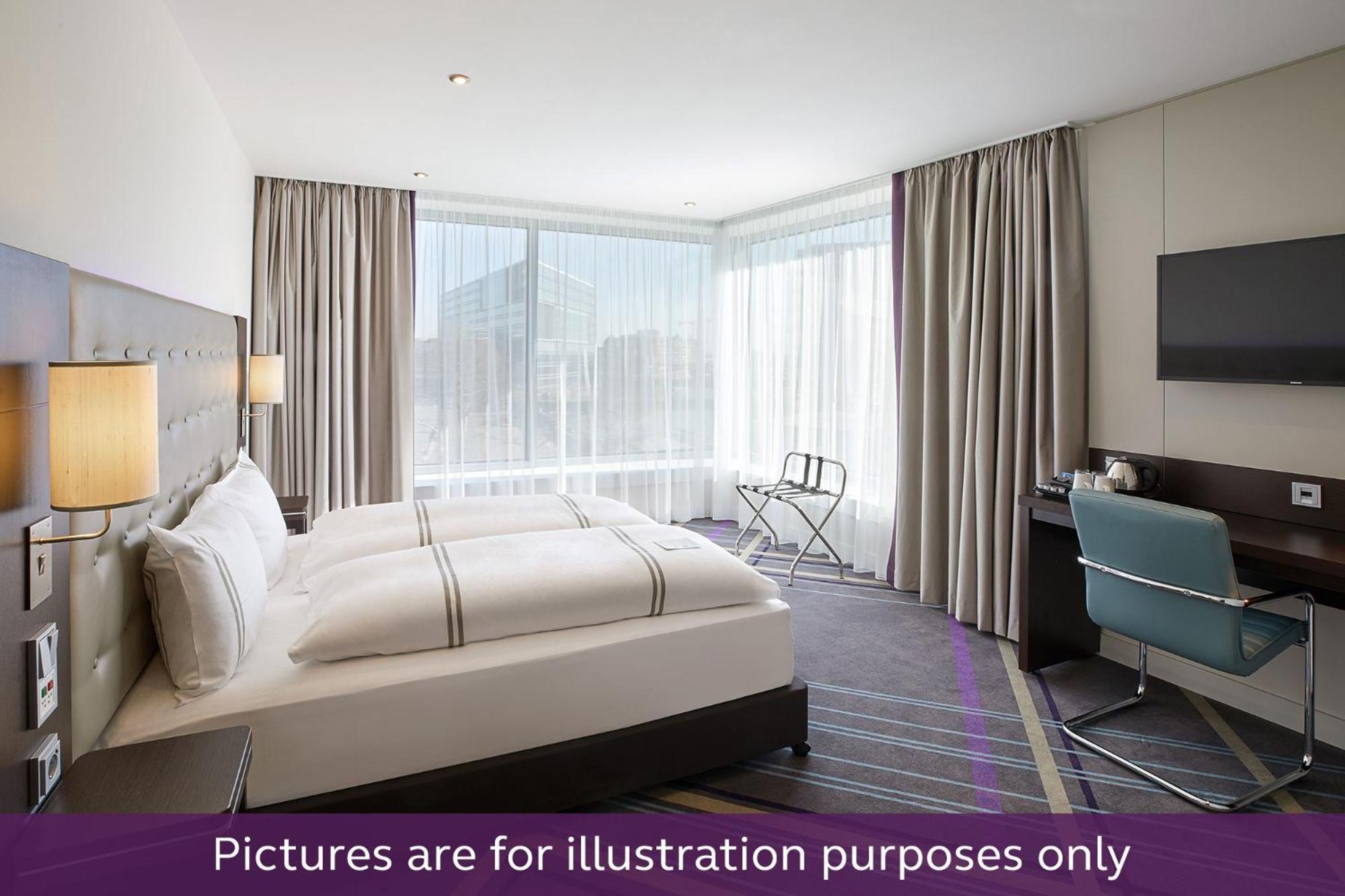Premier Inn Luebeck City Centre Ngoại thất bức ảnh